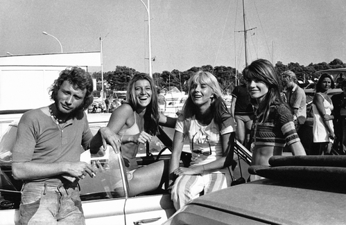 Johnny Hallyday, Sheila, Sylvie Vartan et Françoise Hardy en août 1969 à Saint-Raphaël