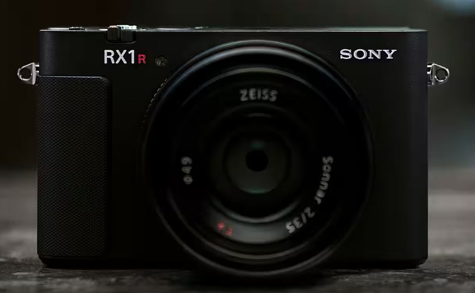 Appareil photo compact RX1R III avec capteur plein format 61